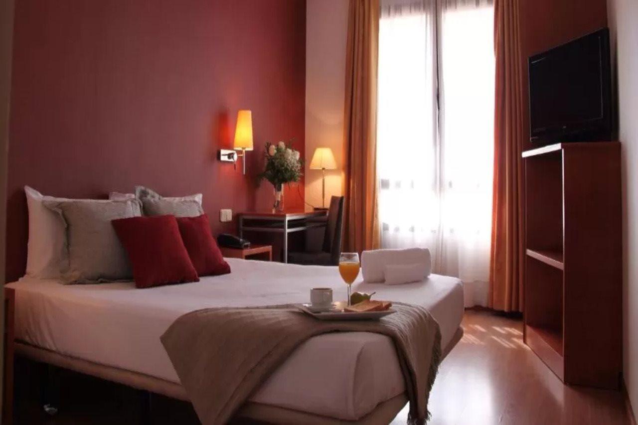Hotel Th Boadilla Boadilla del Monte Zewnętrze zdjęcie