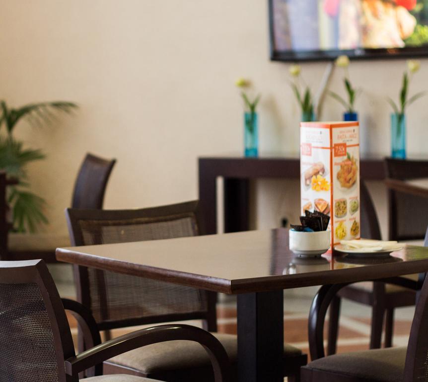 Hotel Th Boadilla Boadilla del Monte Zewnętrze zdjęcie