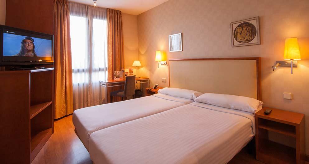 Hotel Th Boadilla Boadilla del Monte Zewnętrze zdjęcie