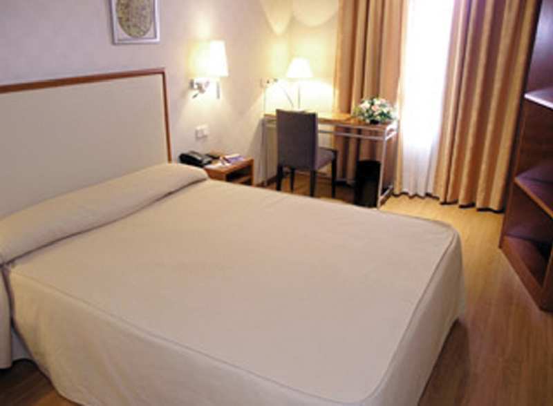 Hotel Th Boadilla Boadilla del Monte Zewnętrze zdjęcie