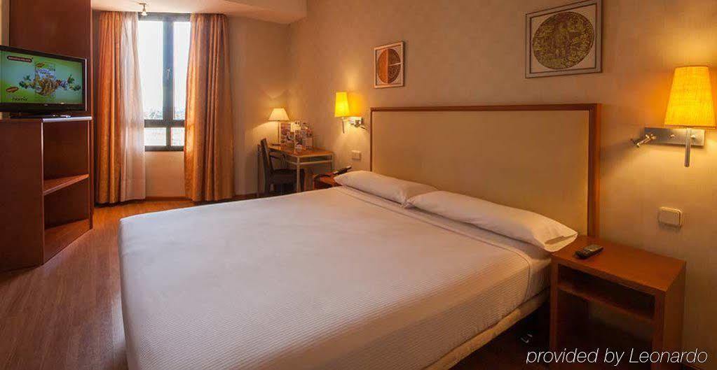 Hotel Th Boadilla Boadilla del Monte Pokój zdjęcie