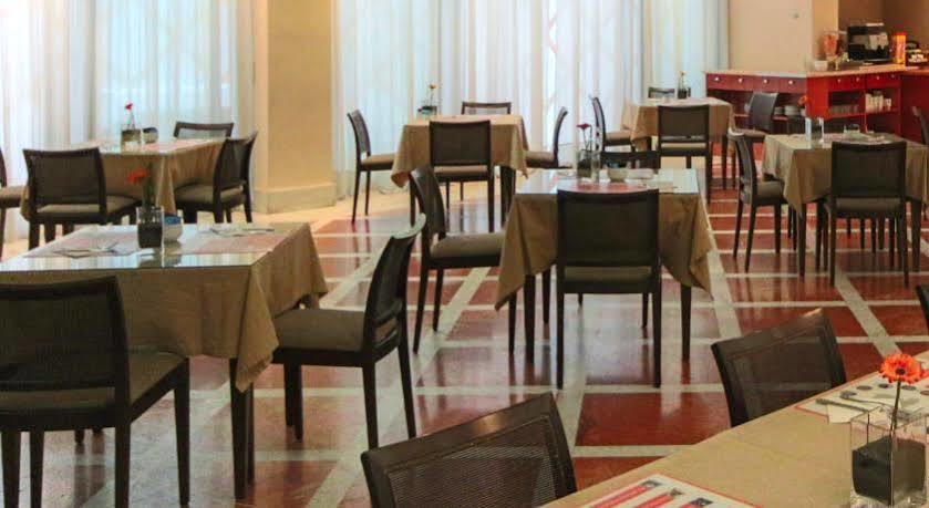 Hotel Th Boadilla Boadilla del Monte Zewnętrze zdjęcie